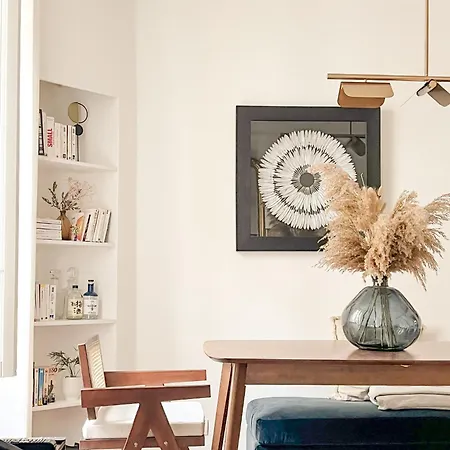 Why ? Why Montmartre ? Apartment